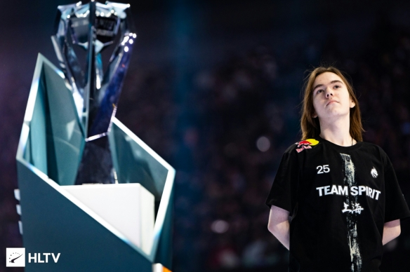 Weibo Gaming vs TES赛前数据前瞻：本场比赛看重双方打野的发挥