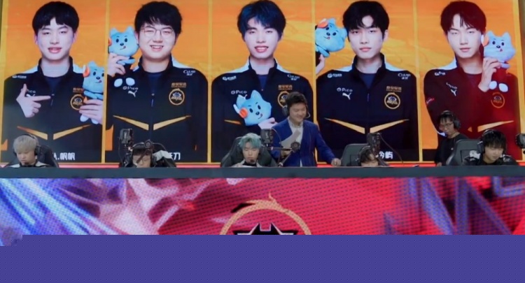 WBG世界赛出征照：逐光而行，此志唯赢！